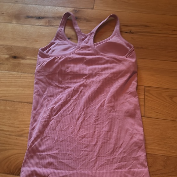 Lululemon Ebb to Street Tank size 6 - Picture 2 of 2